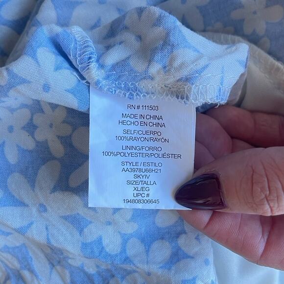 Lily Rose Blue Floral Tie Strap Smocked Back Ruffle Hem Romper - Size Juniors XL - Picture 8 of 10